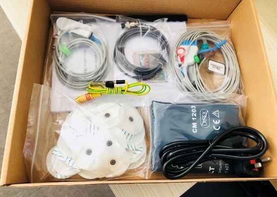 가지고 다닐 수 있는 다중 매개 변수 환자 모니터